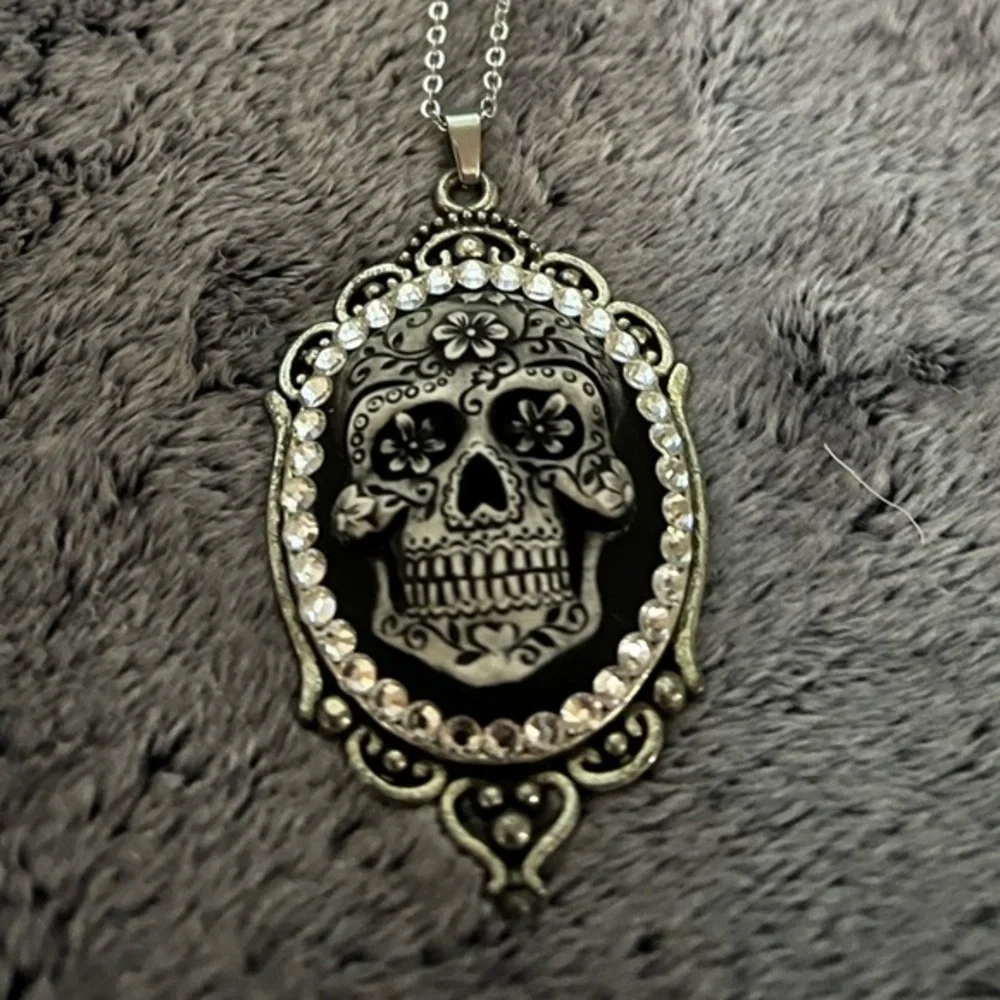 Diamonds and Coal Crystal Sugar Skull Pendant Necklace 12in